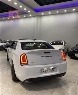 كرايسلر 300